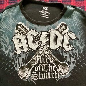AC/DC authentic RockWear! Long sleeve Waffle fabric 2XL long.